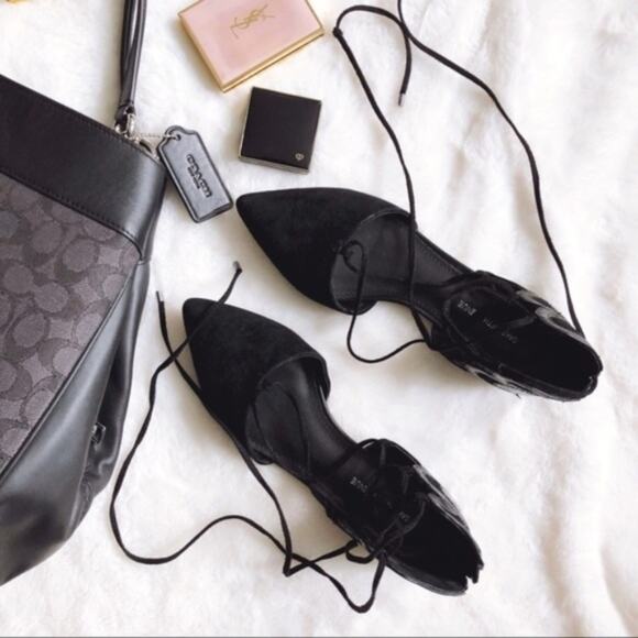 Saks Fifth Avenue Shoes - Saks Fifth Avenue Black Lace-Up Pointed-Toe Flats